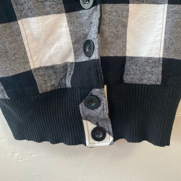 Sweater Project Black and White Buffalo Plaid Cardigan - Picture 8 of 11